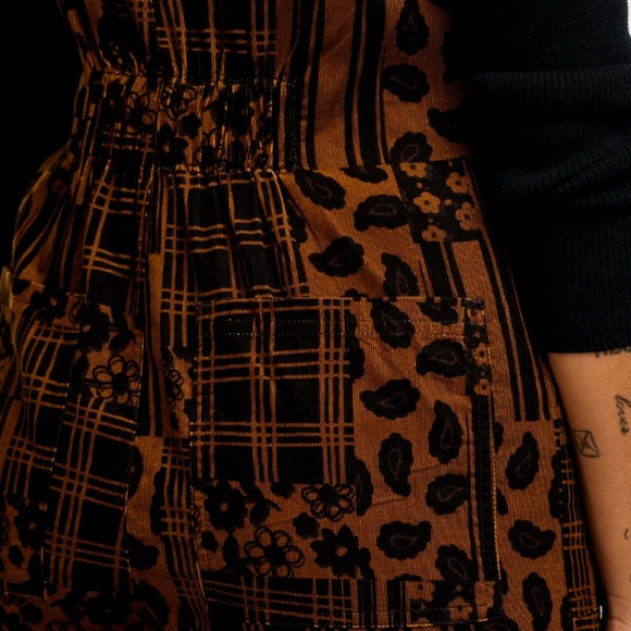 Rex - Short Sleeve Corduroy Jumpsuit - Picture 2 of 3